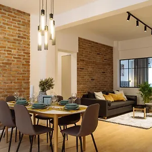 https://bright-3br-flat-top-location-green-view-bucharest.bucharesthotelsnow.com